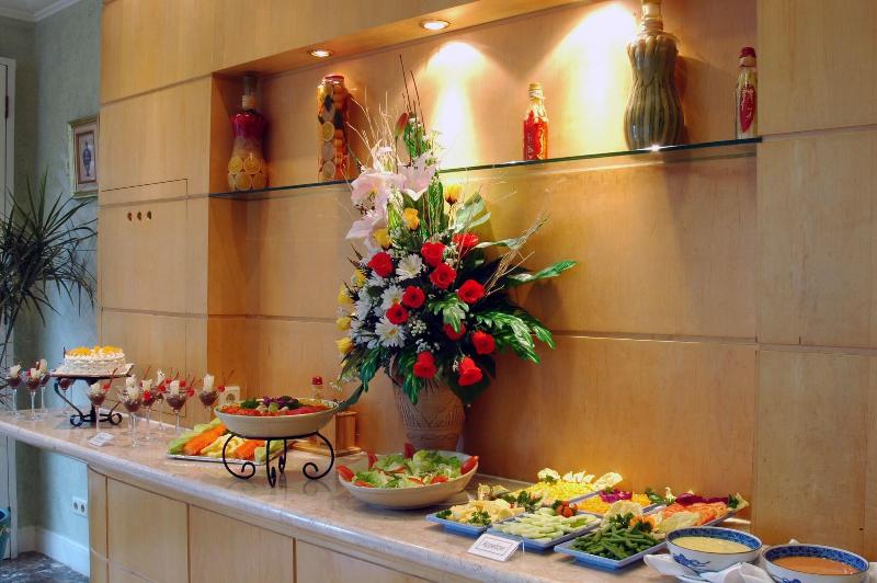 Batavia Apartments Serviced Residence Jakarta - Restoran