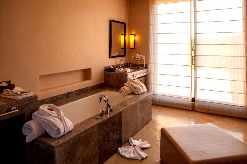 Al Maaden Villa Hotel & Spa - Oda