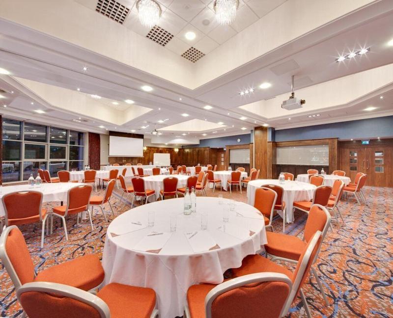 Drayton Manor Hotel - Genel