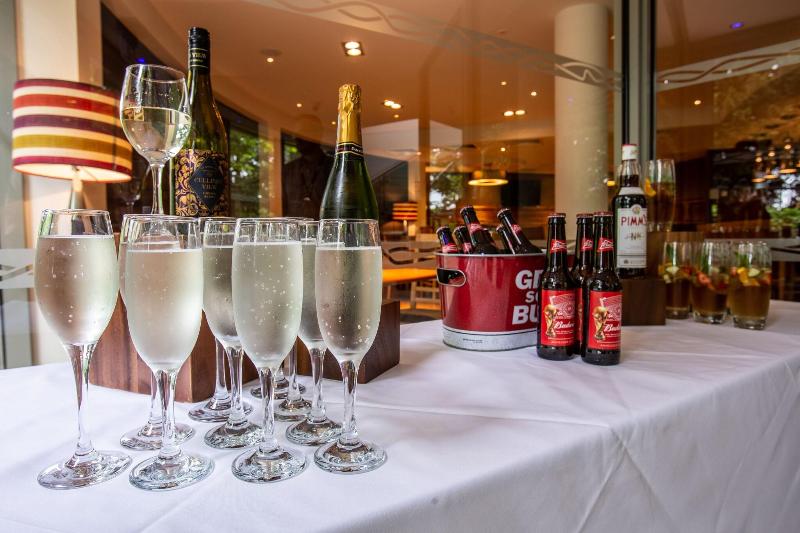 Drayton Manor Hotel - Restoran