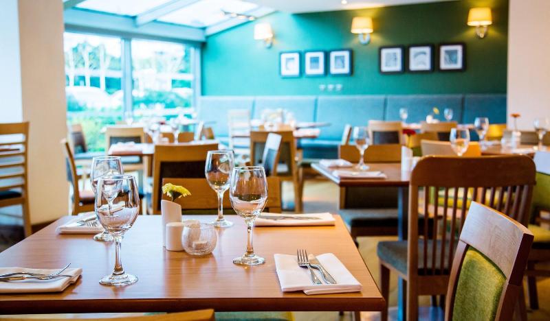 Drayton Manor Hotel - Restoran