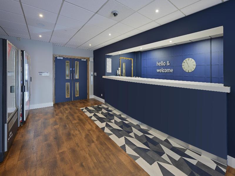 Travelodge Cardiff Central - Lobi