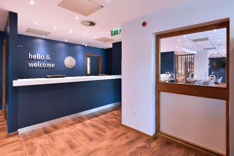 Travelodge Swansea Central - Lobi