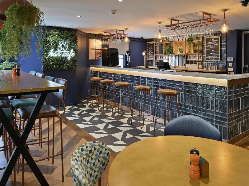 Travelodge Leeds Vicar Lane - Bar