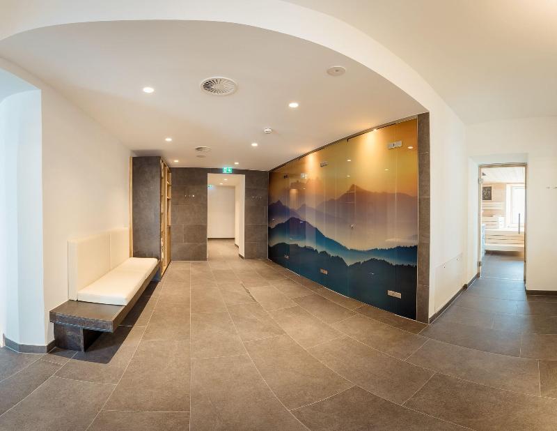 KOSIS Sports Lifestyle Hotel - Aktivite