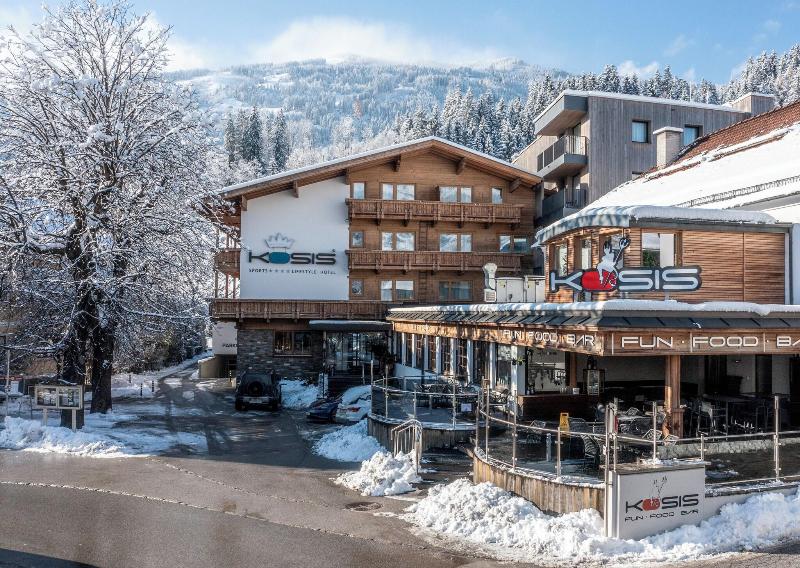 KOSIS Sports Lifestyle Hotel - Genel
