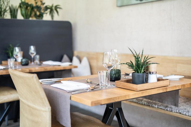 Arlmont - Restoran