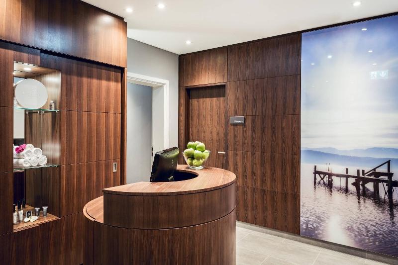 Marriott Hotel Munich Airport - Lobi