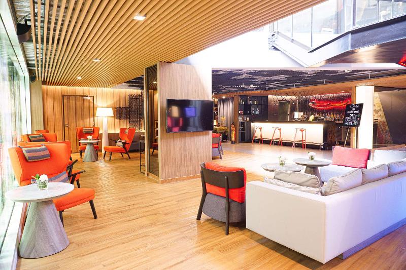 Park Plaza Bangkok Soi 18 - Bar