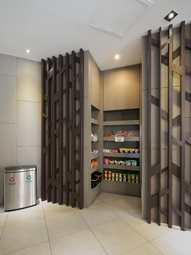 Altera Hotel and Residence by At Mind - Lobi