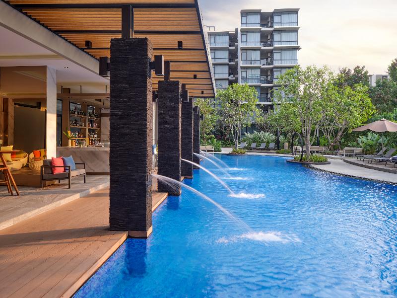 Altera Hotel and Residence by At Mind - Havuz