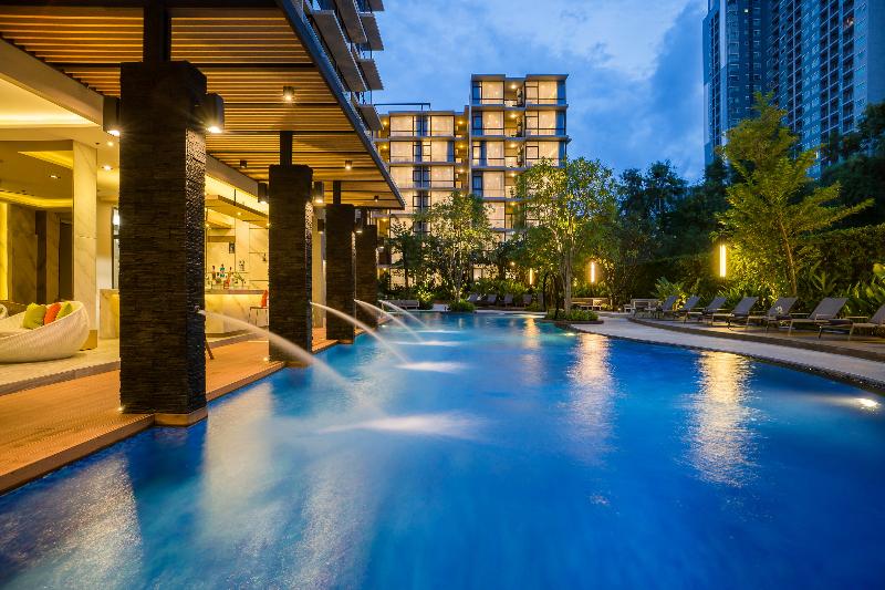 Altera Hotel and Residence by At Mind - Havuz