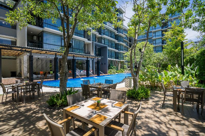 Altera Hotel and Residence by At Mind - Teras