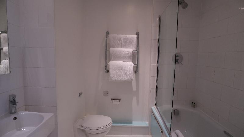 Citrus Hotel Cheltenham by Compass Hospitality - Oda
