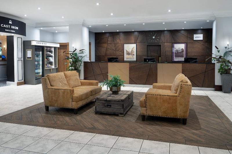 Delta Hotels by Marriott Swindon - Lobi