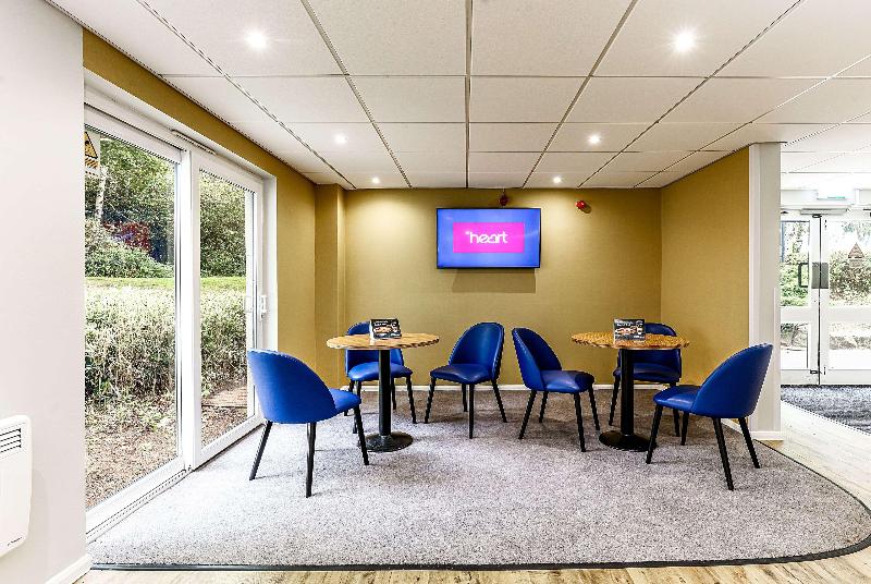 Days Inn Fleet M3 - Lobi