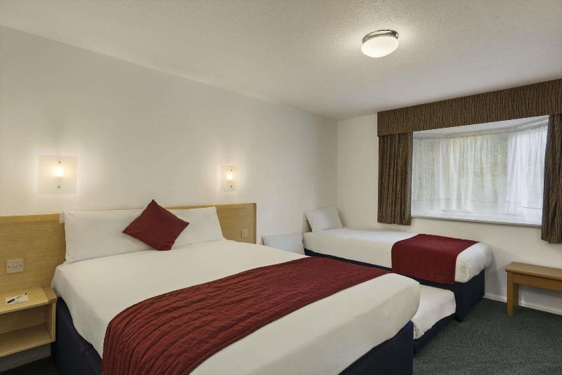 Days Inn Fleet M3 - Oda