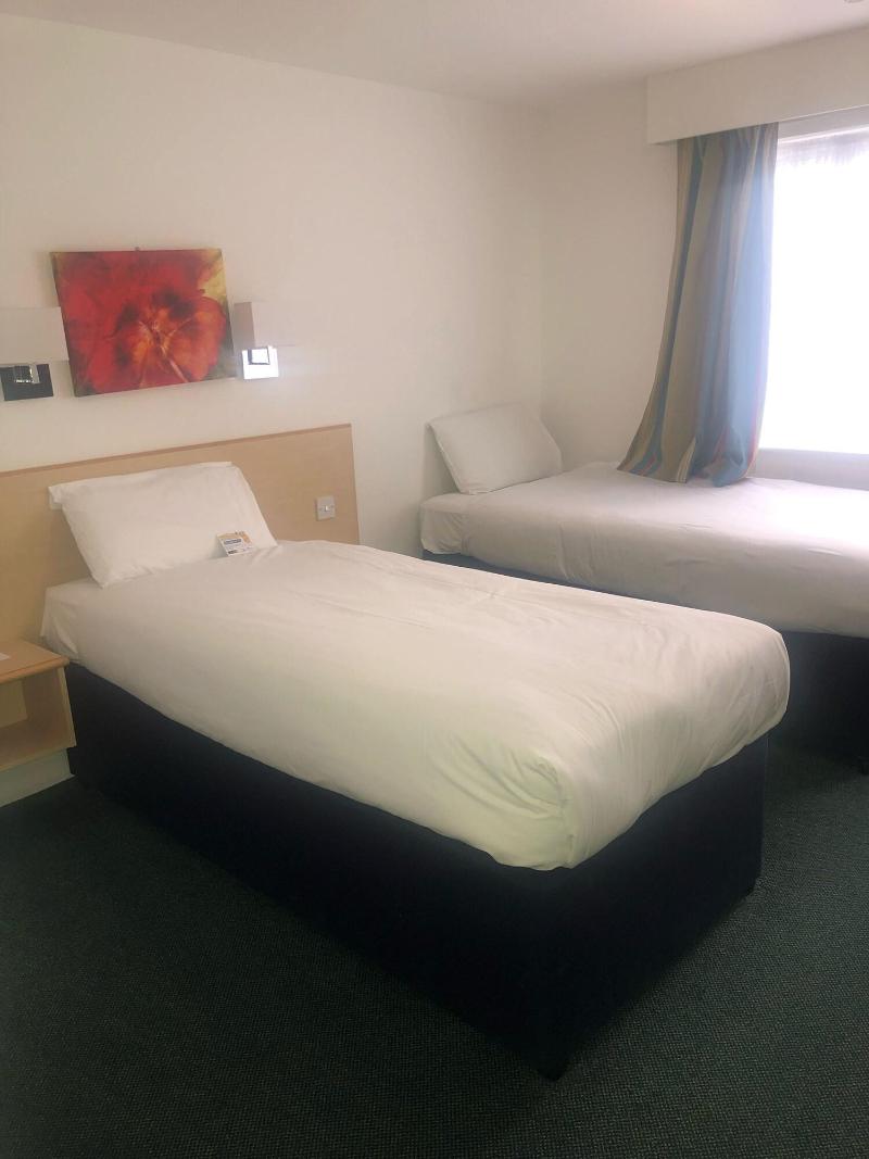 Days Inn Fleet M3 - Oda