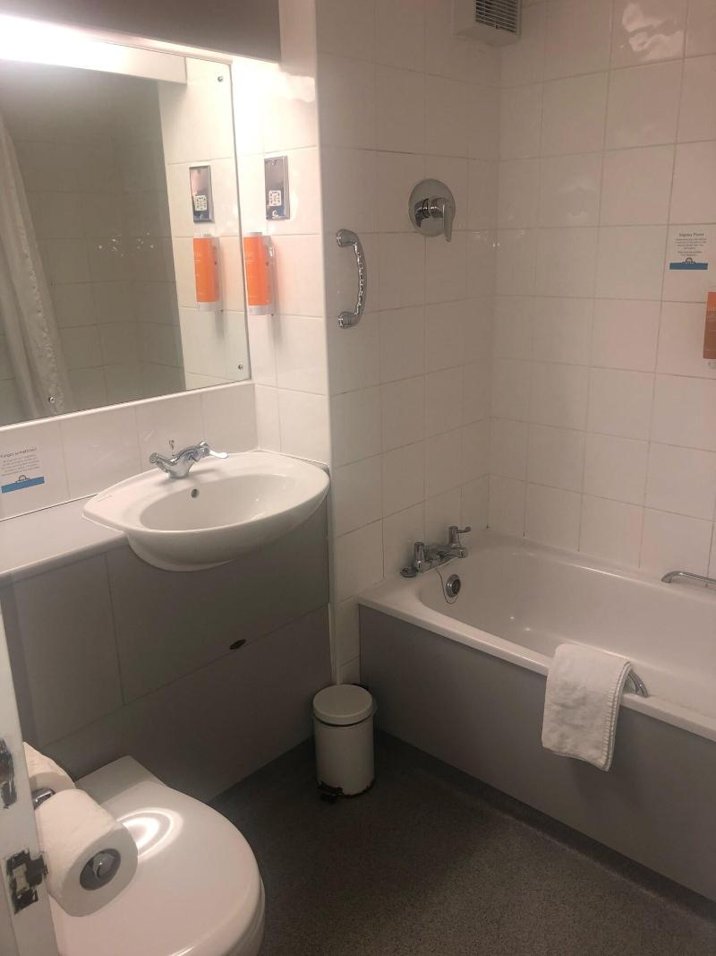Days Inn Fleet M3 - Oda