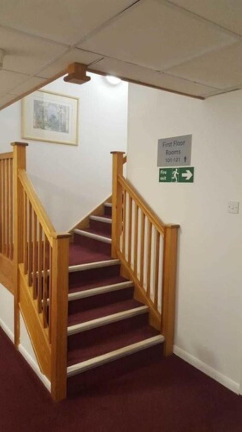 Days Inn Michaelwood M5 - Lobi