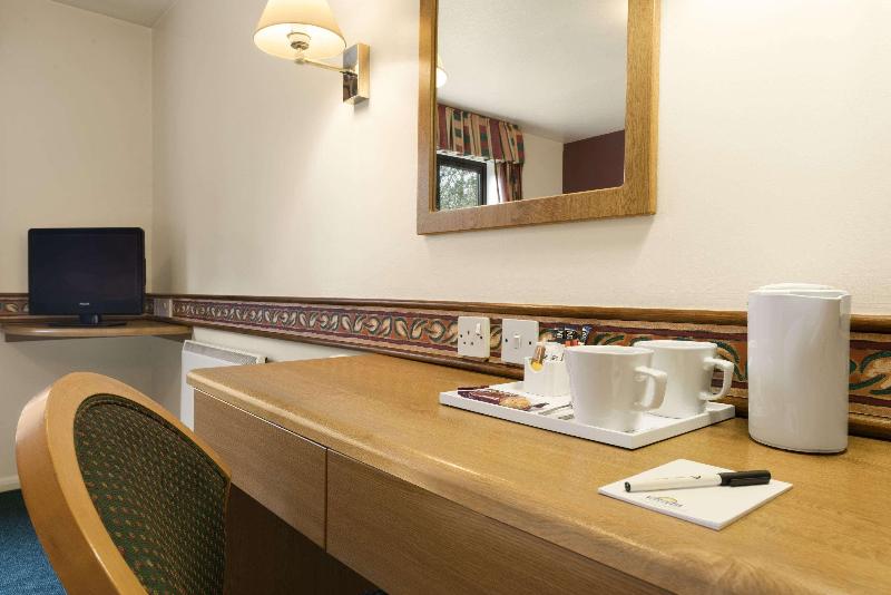 Days Inn Michaelwood M5 - Oda