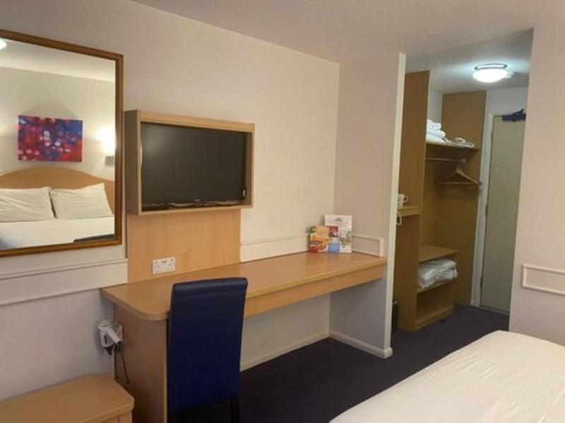 Days Inn Michaelwood M5 - Oda