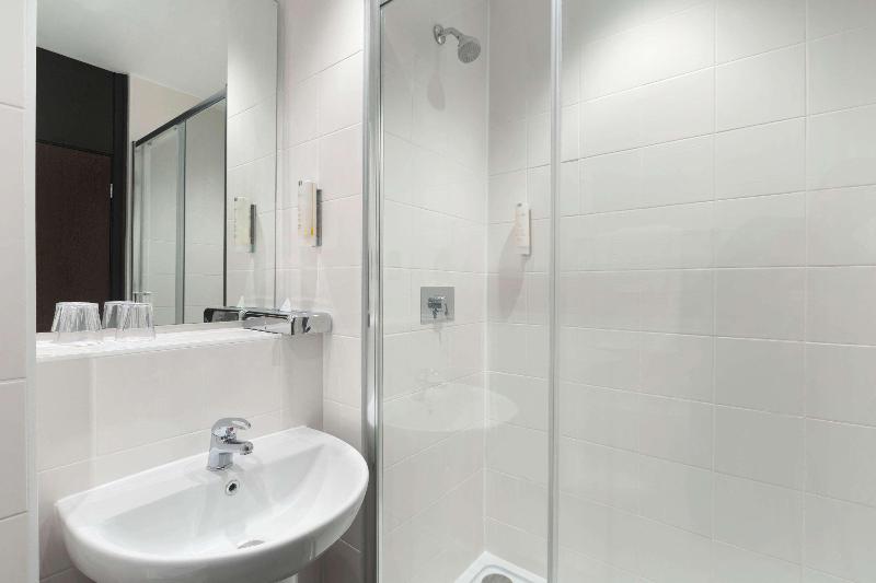 Ramada Milton Keynes - Oda