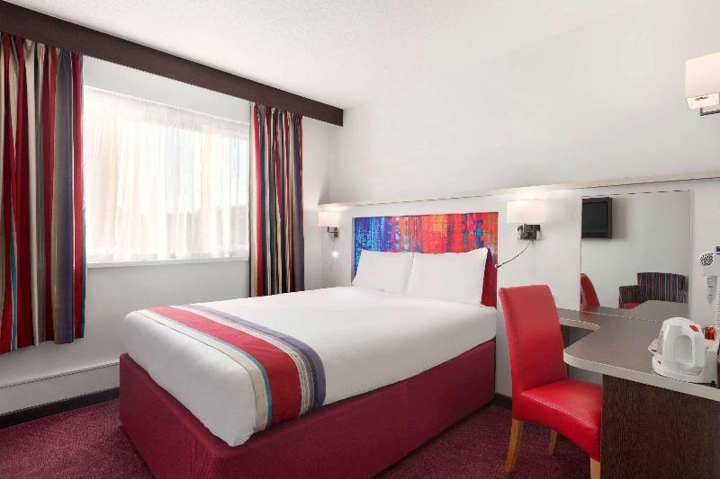 Ramada Milton Keynes - Oda