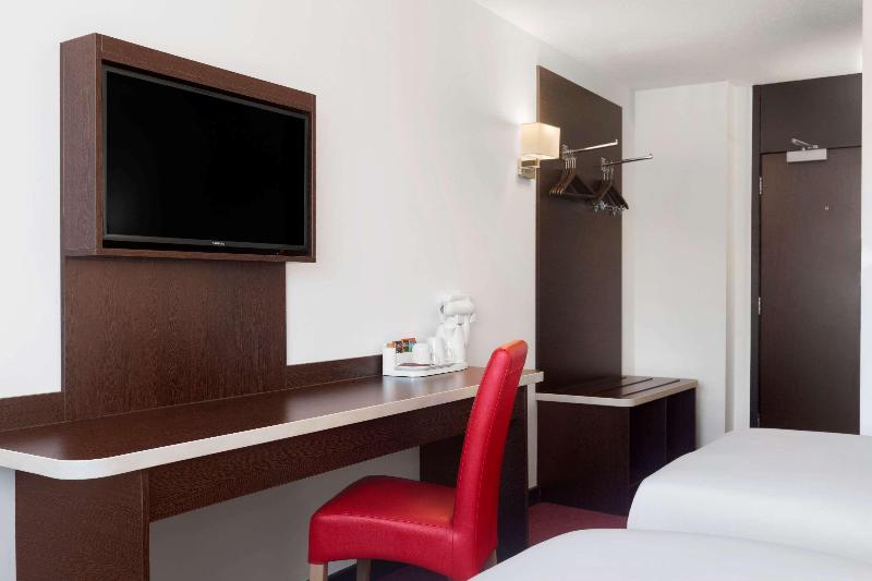 Ramada Milton Keynes - Oda