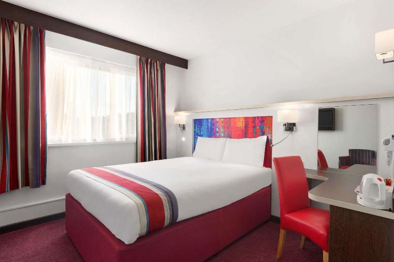 Ramada Milton Keynes - Oda