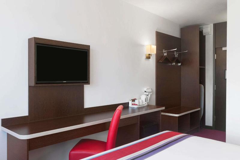 Ramada Milton Keynes - Oda