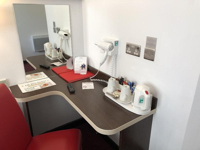 Ramada Milton Keynes - Oda