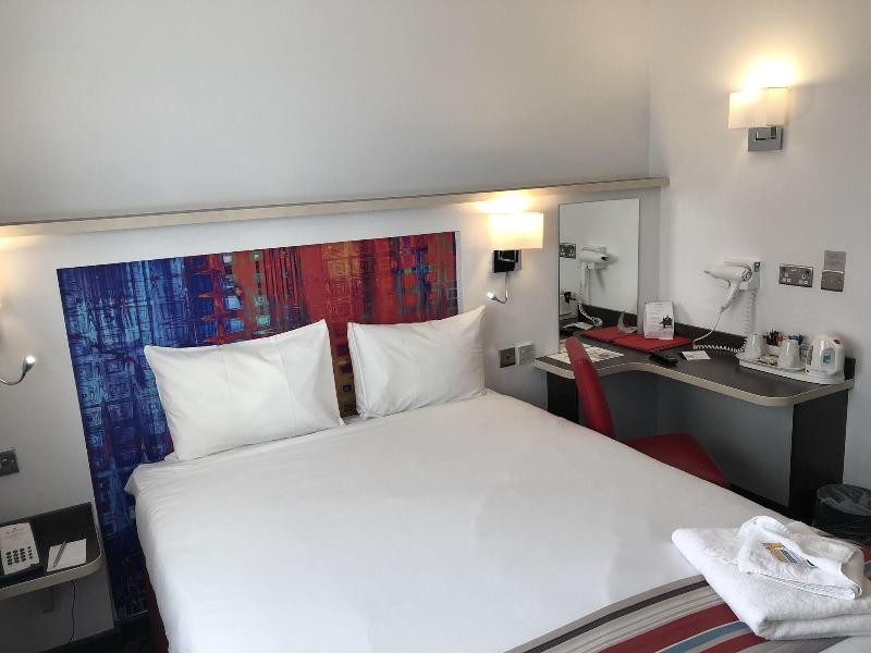 Ramada Milton Keynes - Oda