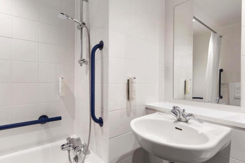 Ramada Milton Keynes - Oda
