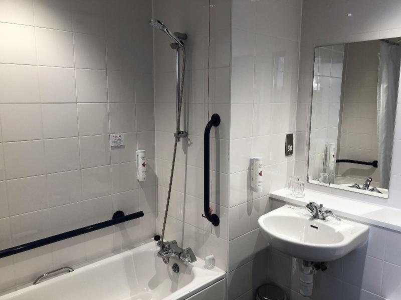 Ramada Milton Keynes - Oda