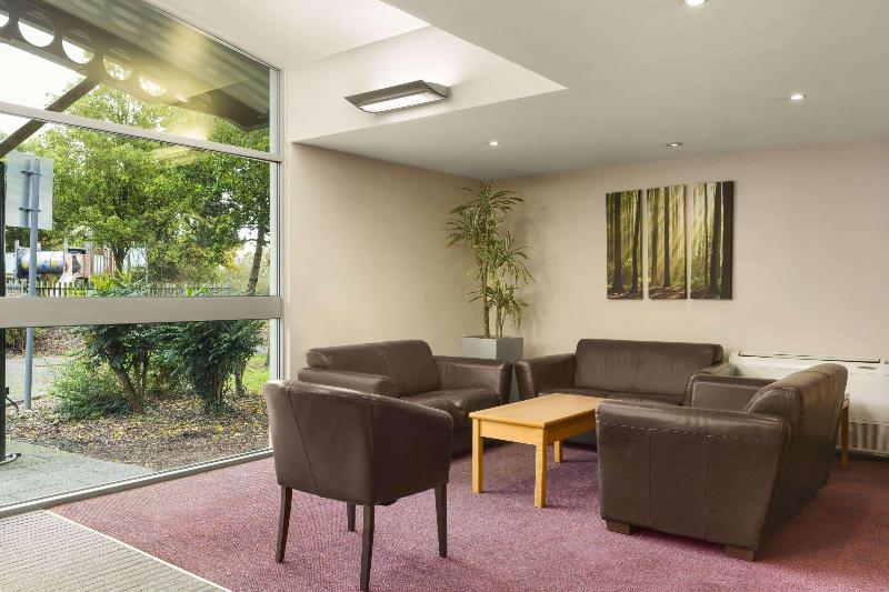 Ramada South Mimms M25 - Lobi