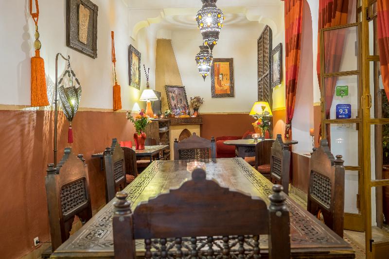 Riad Sable Chaud - Toplantı