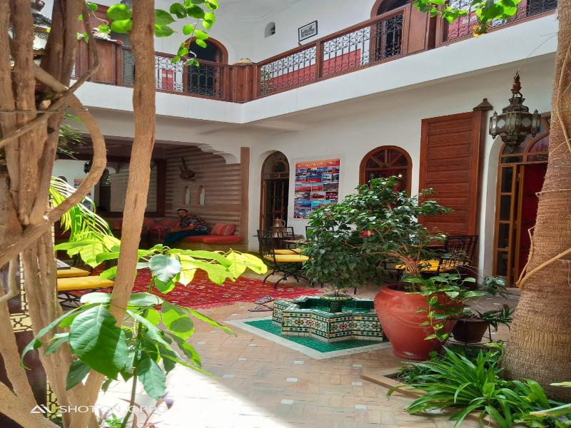 Riad Sable Chaud - Genel