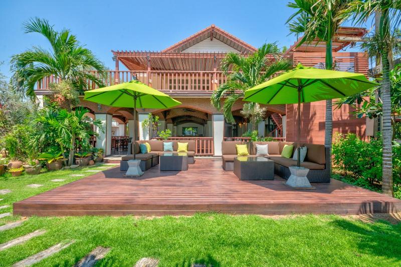 Palm Beach Resort & Hotel - Lobi