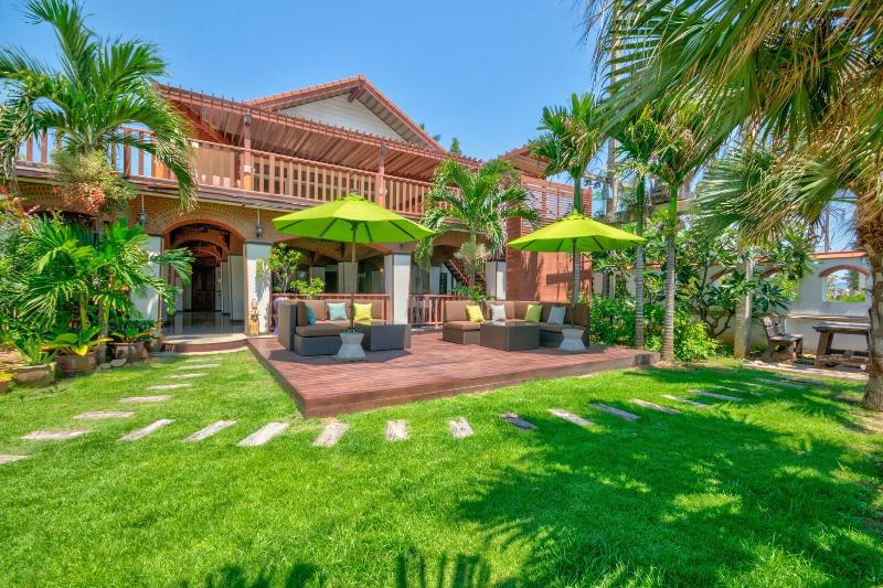 Palm Beach Resort & Hotel - Lobi
