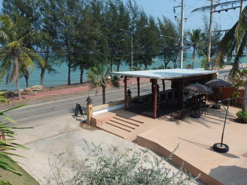 Palm Beach Resort & Hotel - Genel