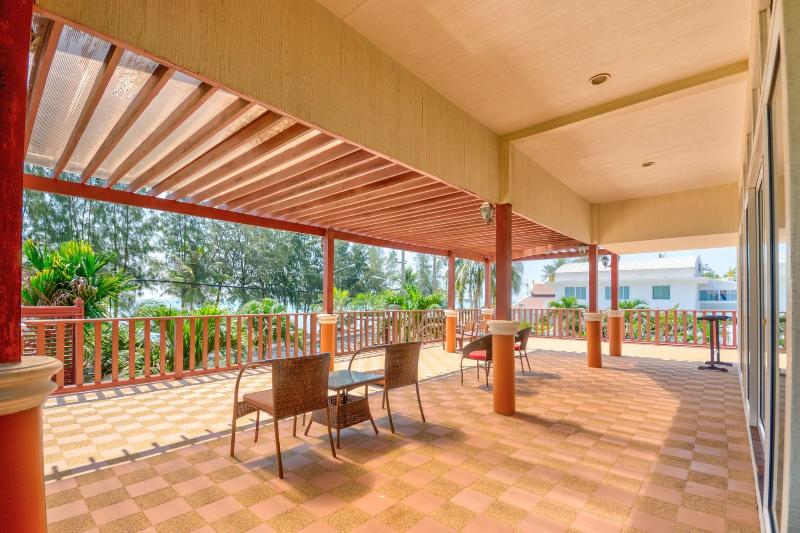 Palm Beach Resort & Hotel - Genel