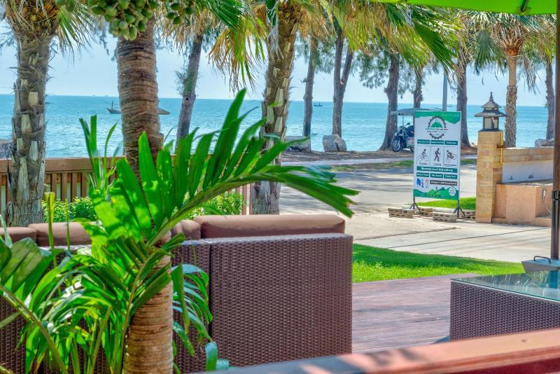 Palm Beach Resort & Hotel - Genel