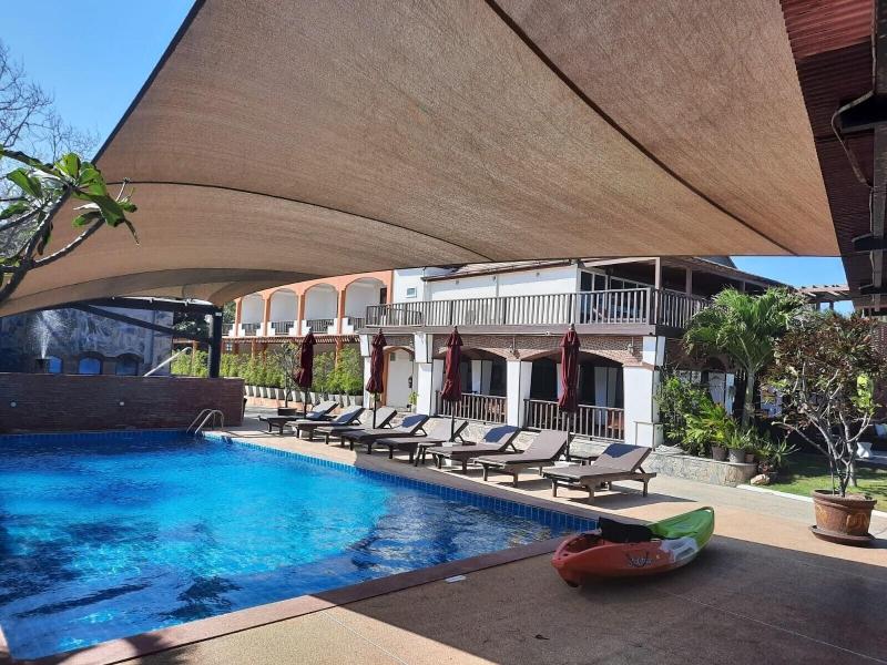 Palm Beach Resort & Hotel - Genel