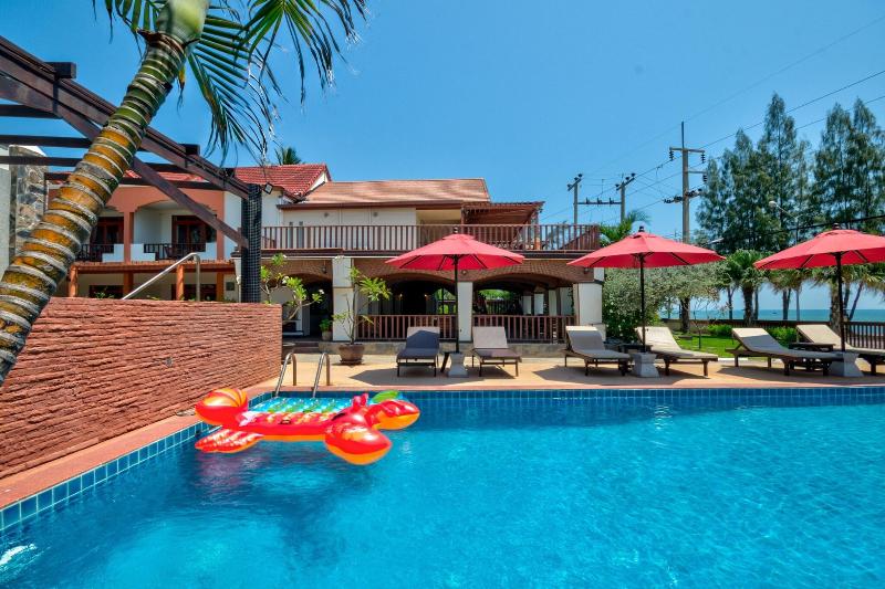 Palm Beach Resort & Hotel - Havuz