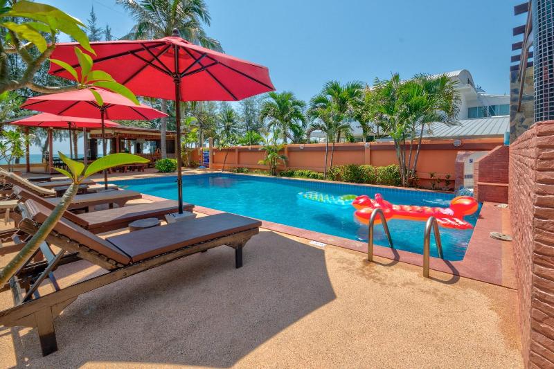 Palm Beach Resort & Hotel - Havuz
