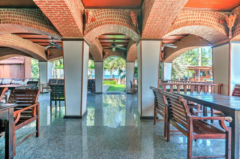 Palm Beach Resort & Hotel - Restoran