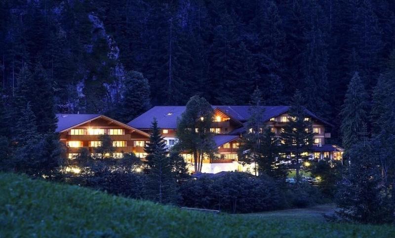 Waldhotel Doldenhorn - Genel
