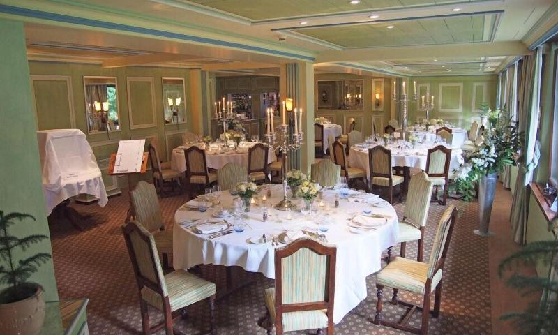 Waldhotel Doldenhorn - Restoran