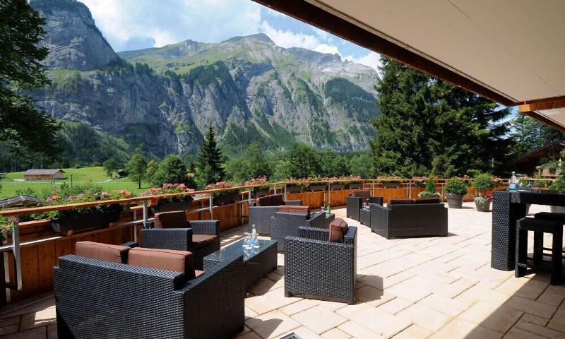 Waldhotel Doldenhorn - Teras